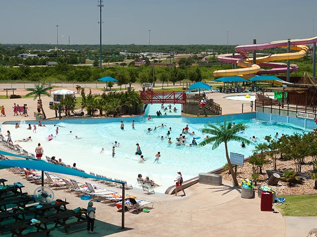 Wave Pool | Castaway Cove Water Park - Wichita Falls, TX